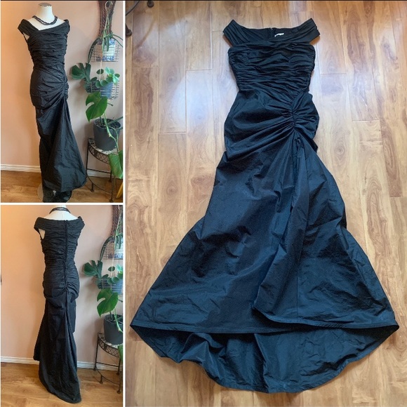 Vintage 1990’s elegant Tadashi ball/evening taffeta! Mermaid with a train - Picture 15 of 17